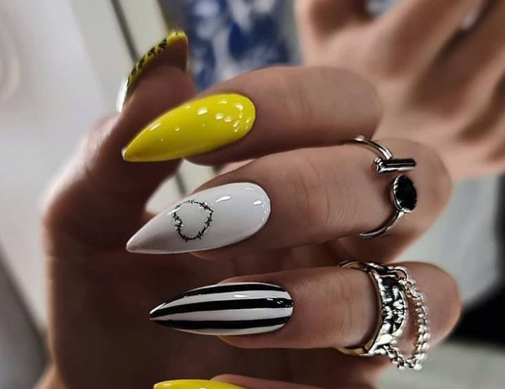 Милые дамы, приглашаю вас на маникюр!!!