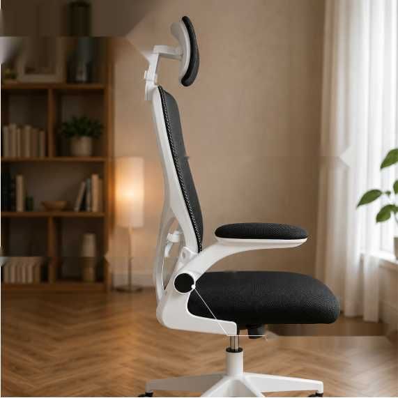 Компьютерное кресло ErgoFlex Basic, черно-белое
