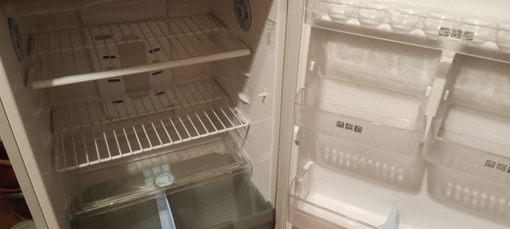 Продам холодильник