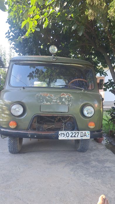 Uvaz avtomashinasi
