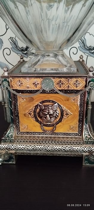 Красивая ваза декор.