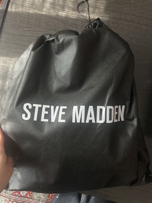 Нова чанта на STEVE MADDEN