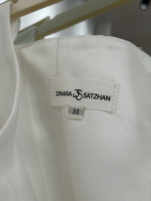 Платье: Dinara Satzhan