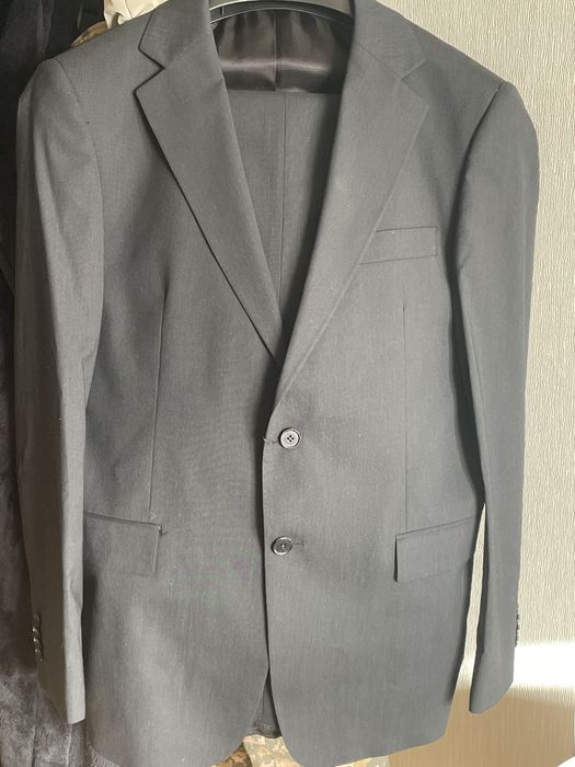 Продам новый приталенный костюм 52 размера Glasman