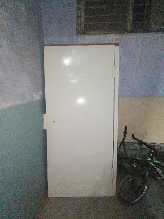 Темир эшик сотилади