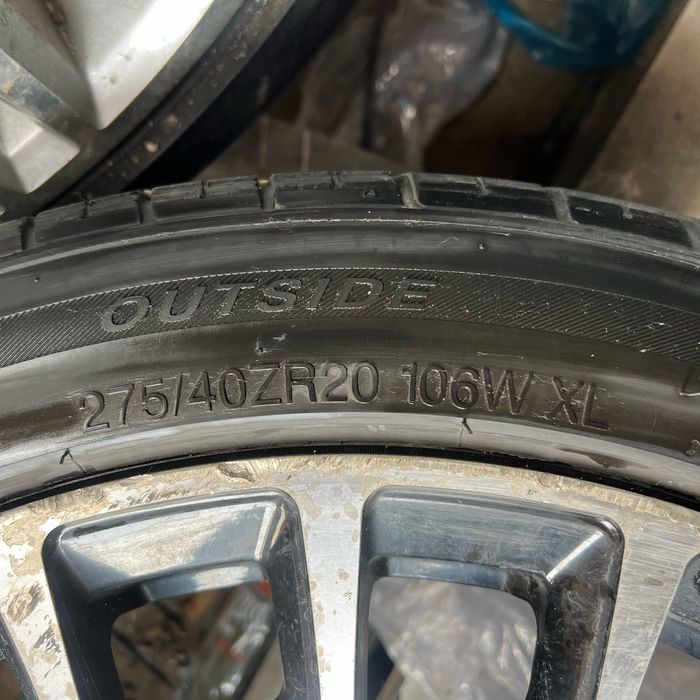 Комплект шин с дисками на mersedec w222