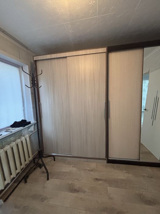Продам шкафы купе 2 шт
