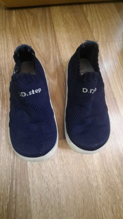 Tenisi DDStep, marimea 28, talpic 17cm, stare foarte buna