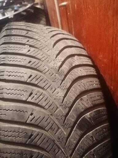 Jante Ford cu anvelope de iarna