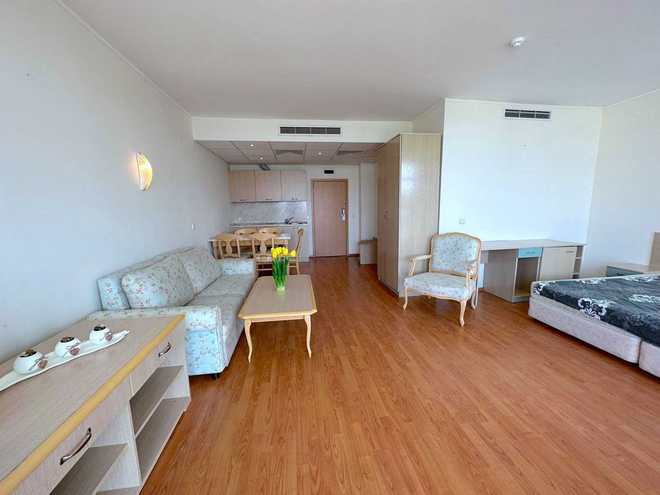 Продава се Едностаен апартамент в к.к. Слънчев бряг - 84 кв.м за 739 €/кв.м - Снимка #2