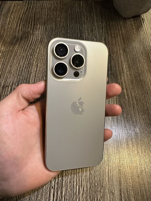 Срочно Продам iPhone 15 pro (Айфон 15 про).