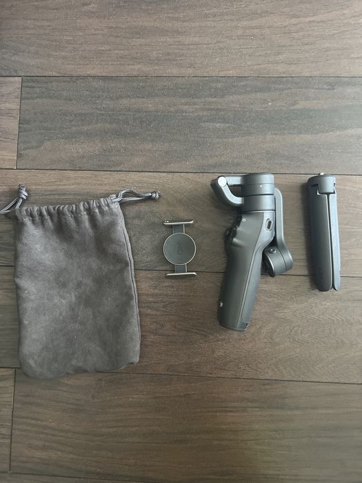 Sistem Stabilizare DJI Osmo Mobile 6, 3 Axe