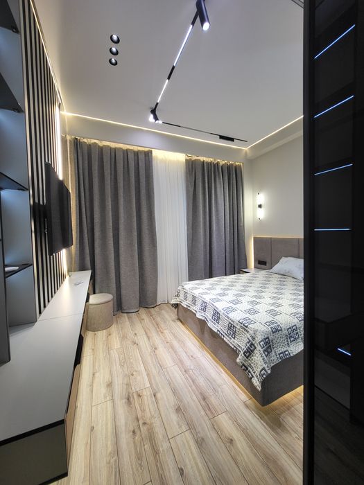 Mirobod avenu oybek metro