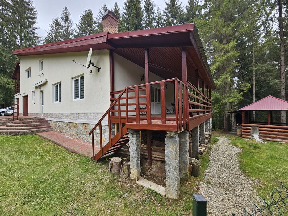 Casa de vacanta!Dealu Negru, Călătele Padure