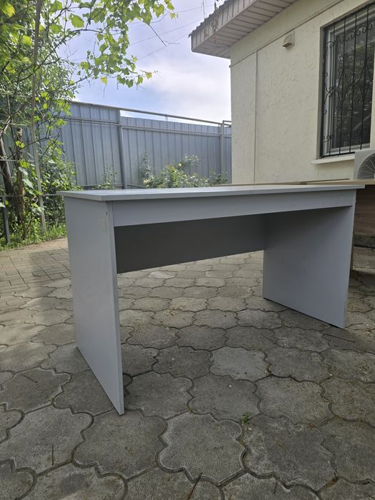 Столы для офиса и дома