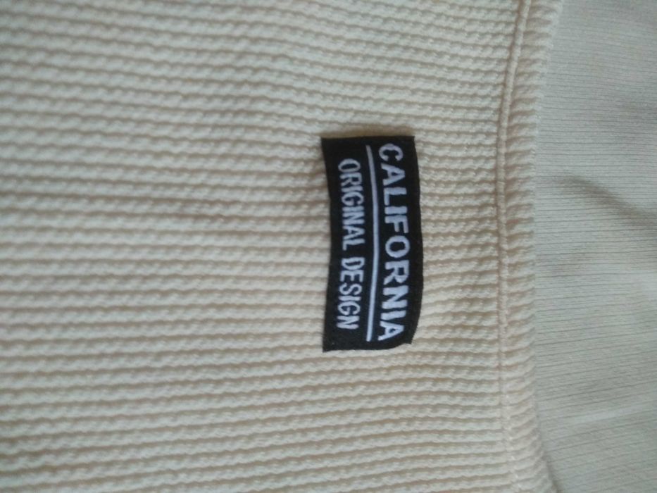 Спортен комплект Екрю цвят бежов