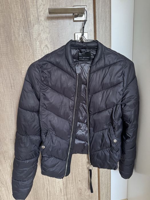 Яке Bershka XS