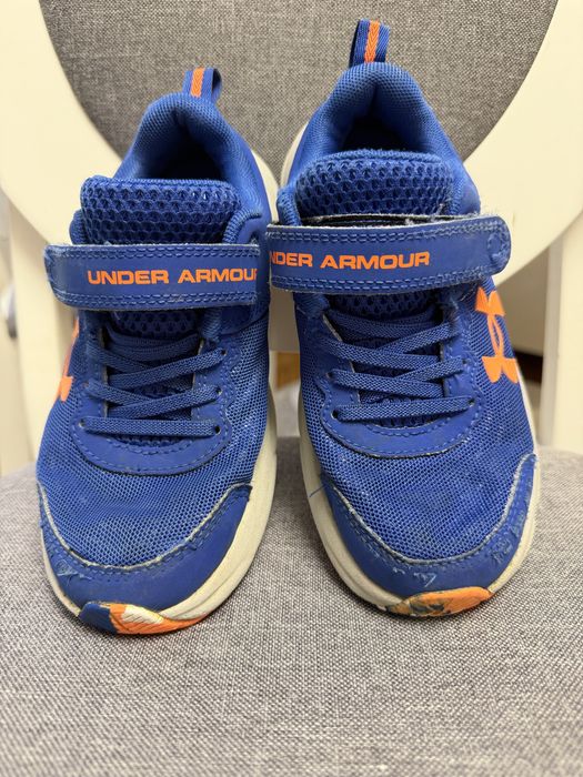 Adidasi Under Armour marimea 31,5!