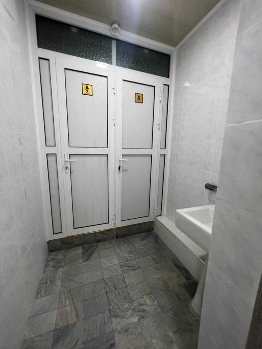 Аренда офисного помещение 200 кв.м. в Яккасарайском районе. Своя.