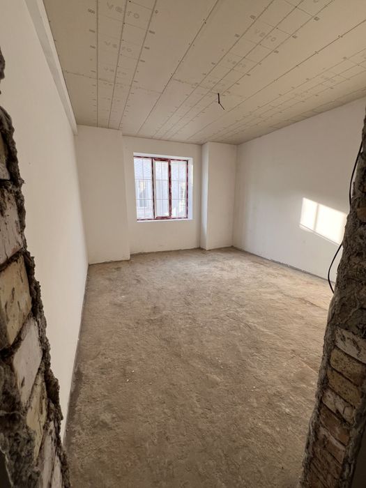 Сотилади ЕвроКоттедж ПРОДАЁТСЯ Кибрай Набережные  Коробка 89000$