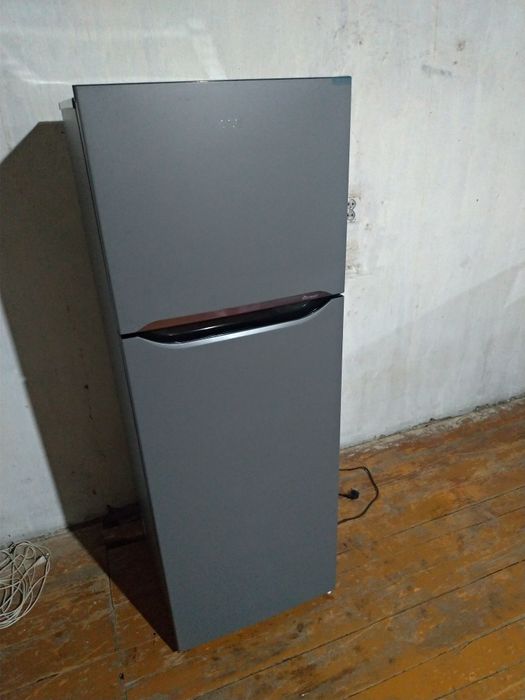 Artel холодильник яанги срочно сотилади ,нархи 3700
