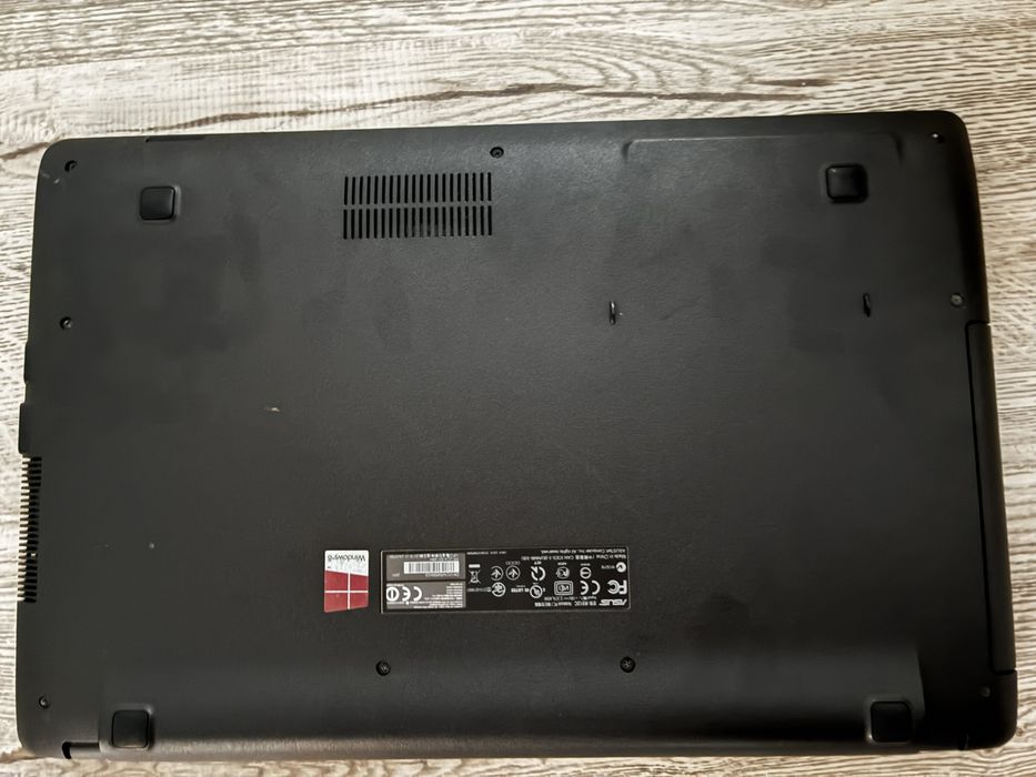 Leptop asus , stare buna