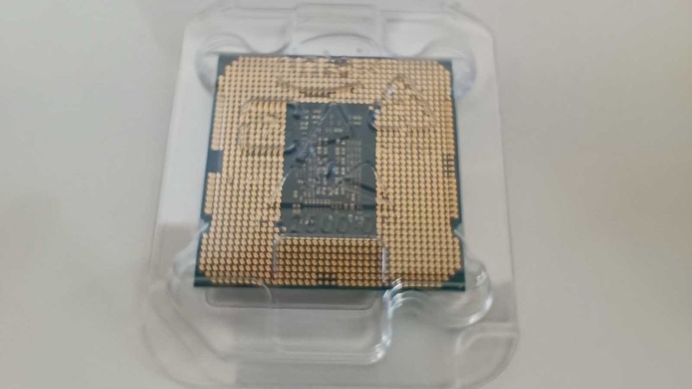 двуядрен четиринишков процесор Intel® Pentium® Gold G6405
