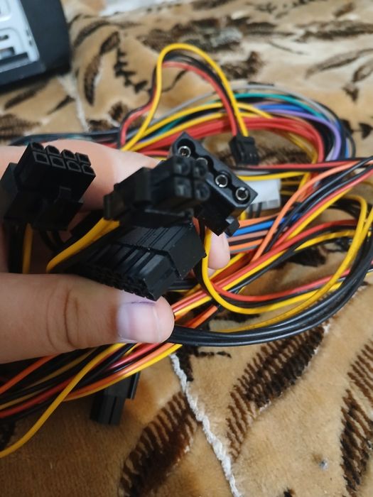 блок питания для кампютора,мощный