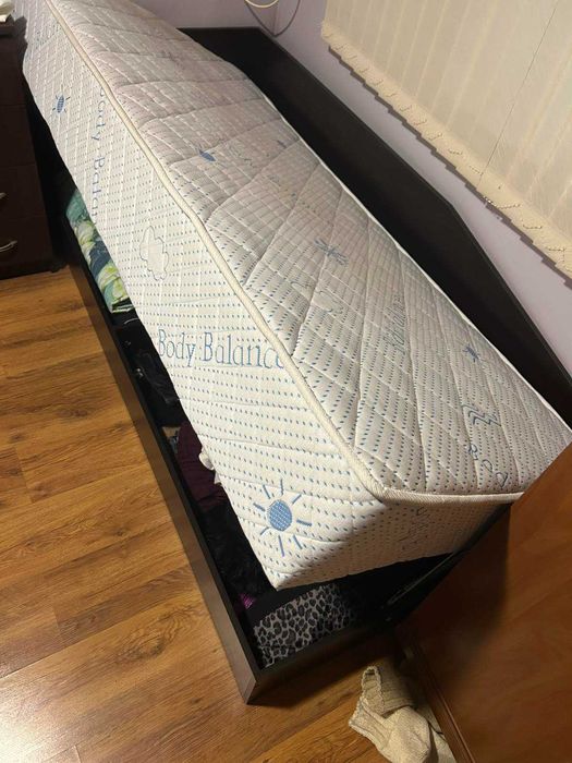 Единично легло 200/90 см.