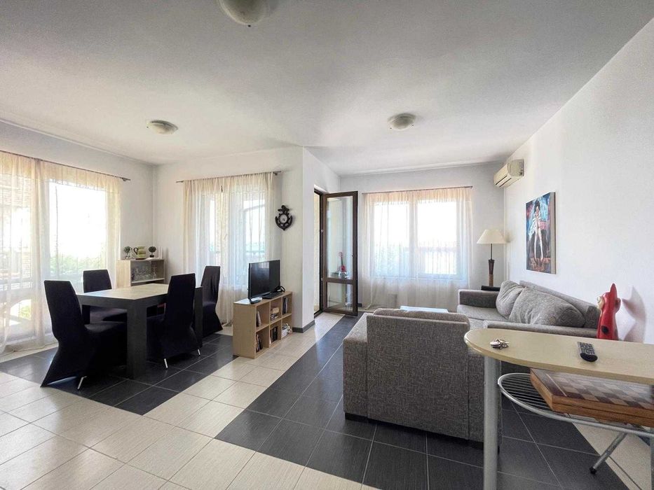 Продава се Тристаен апартамент в Черноморец - 98 кв.м за 880 €/кв.м - Снимка #3