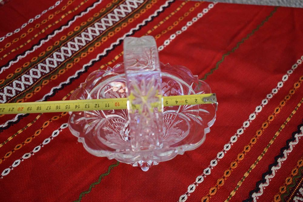 кристална кошничка