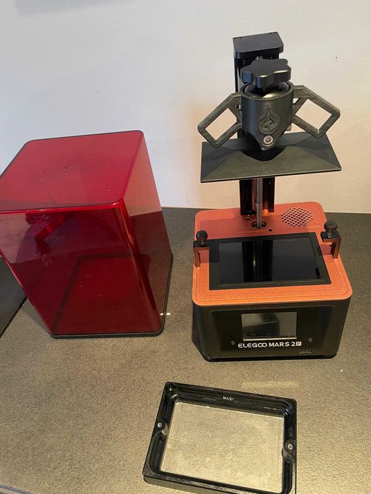Imprimanta 3D rasina Elegoo Mars 2 Pro Gaesti • OLX.ro