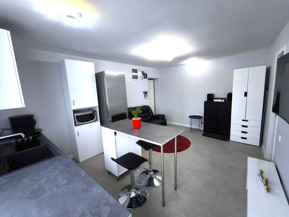 Inchiriez studio Brasov Sanpetru