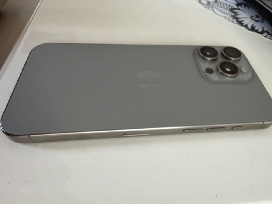Телефон İphone 15 pro max