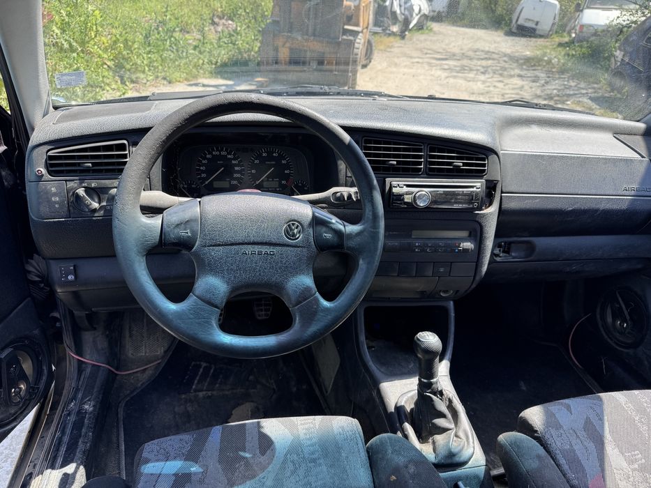 Голф 3 1.6и 101кс 1996г На Части