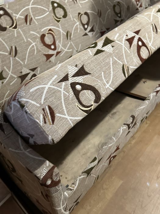 Продам диван за символическую сумму