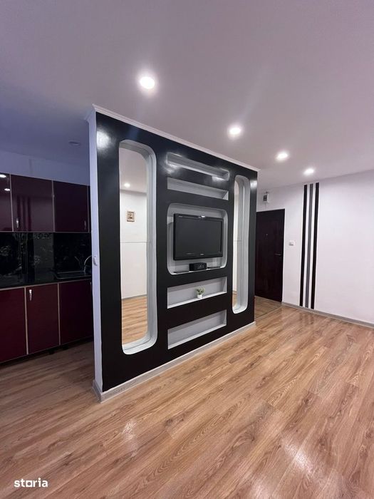 Garsoniera renovata la parter