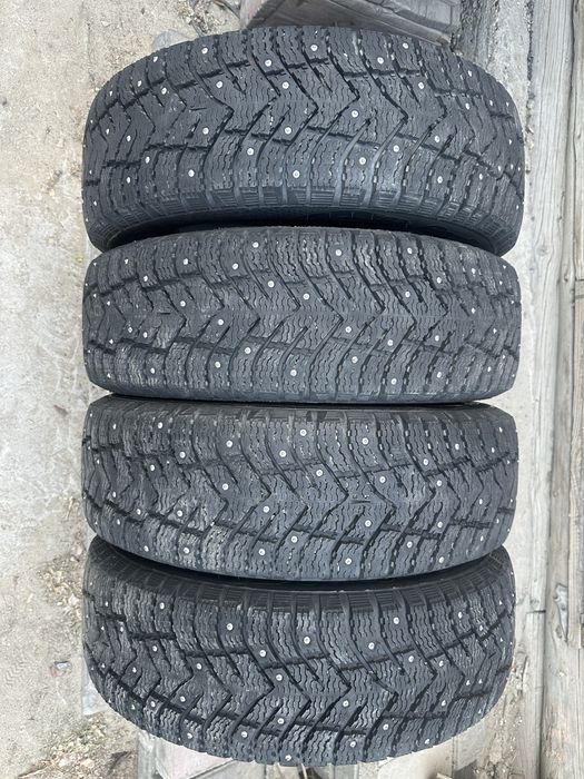 Продам зимние шины 195/65 15
