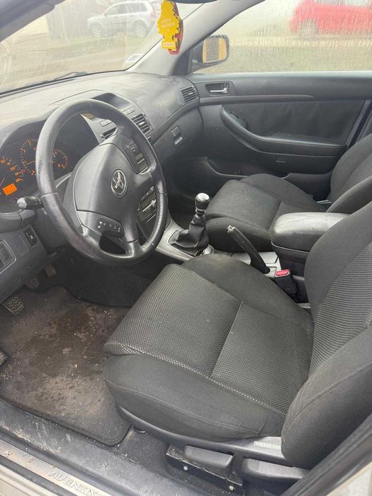 Toyota Avensis D-4D 2.2 D-CAT 177 CP