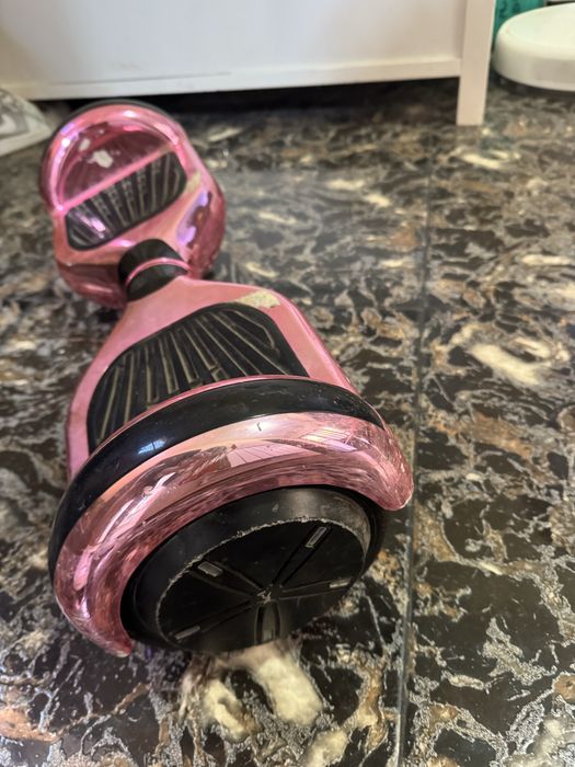 Hoverboard roz , functioneaza impecabil