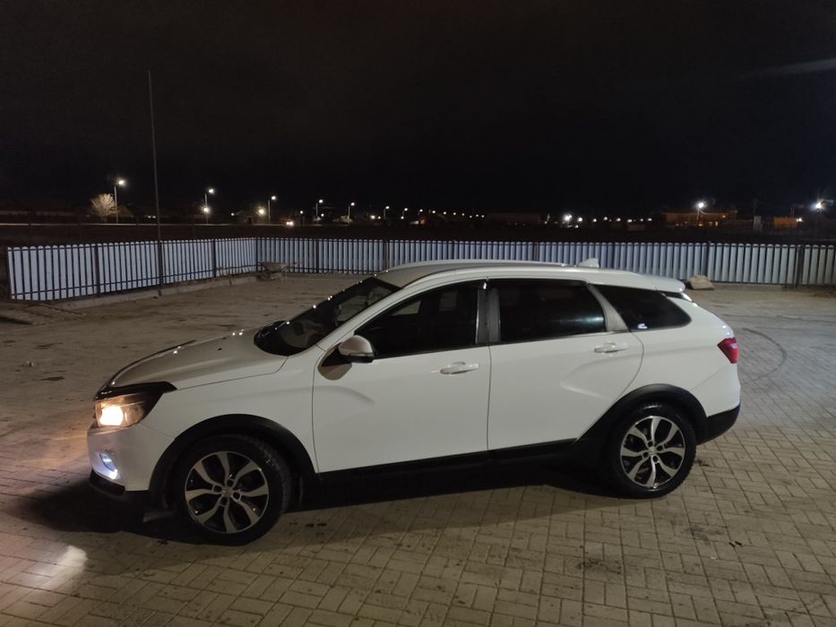 Lada vesta sw cross 2019