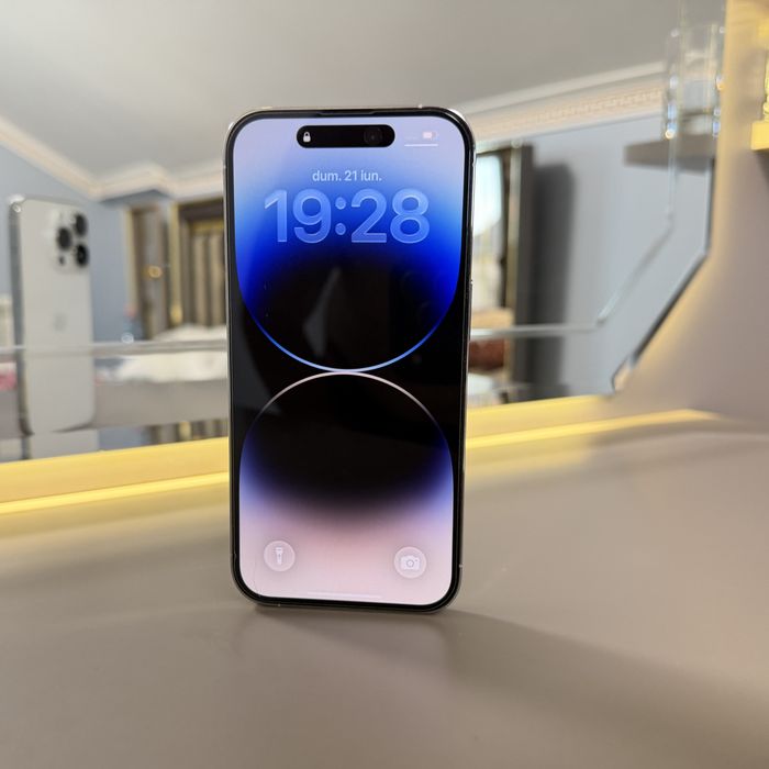 Vand IPhone 14 PRO  128 Gb 5 G silver