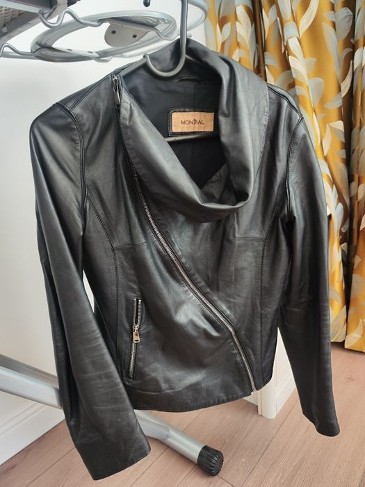 Продам кожные пиджаки