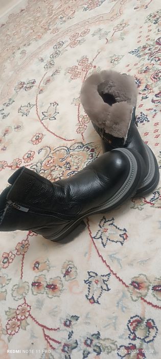 Продам.сапошки новый натуральный кожа, натуральный мех и мех
