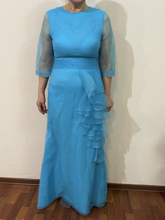 Продаю вечерние платья класса люкс