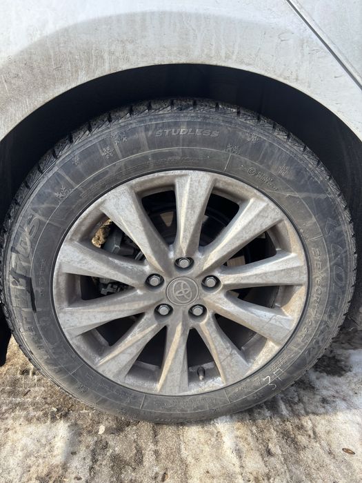 Продам комплект дисков на камри 70