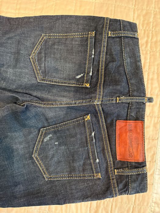 Оригинални дънки DSQUARED2 нови