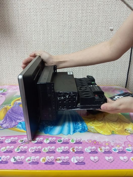 Продам автомагнитолу