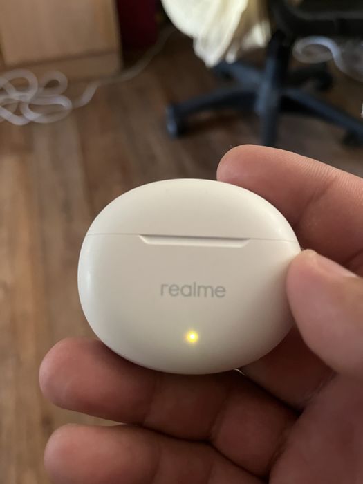 Срочно продам Realme buds T01