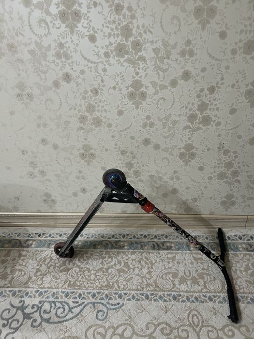Самокат трюковой